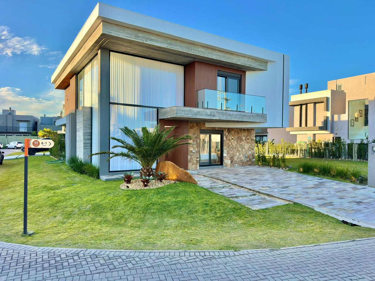 Casa em Condomínio 4 dormitórios para venda, Centro em Xangri-lá | Ref.: 2112